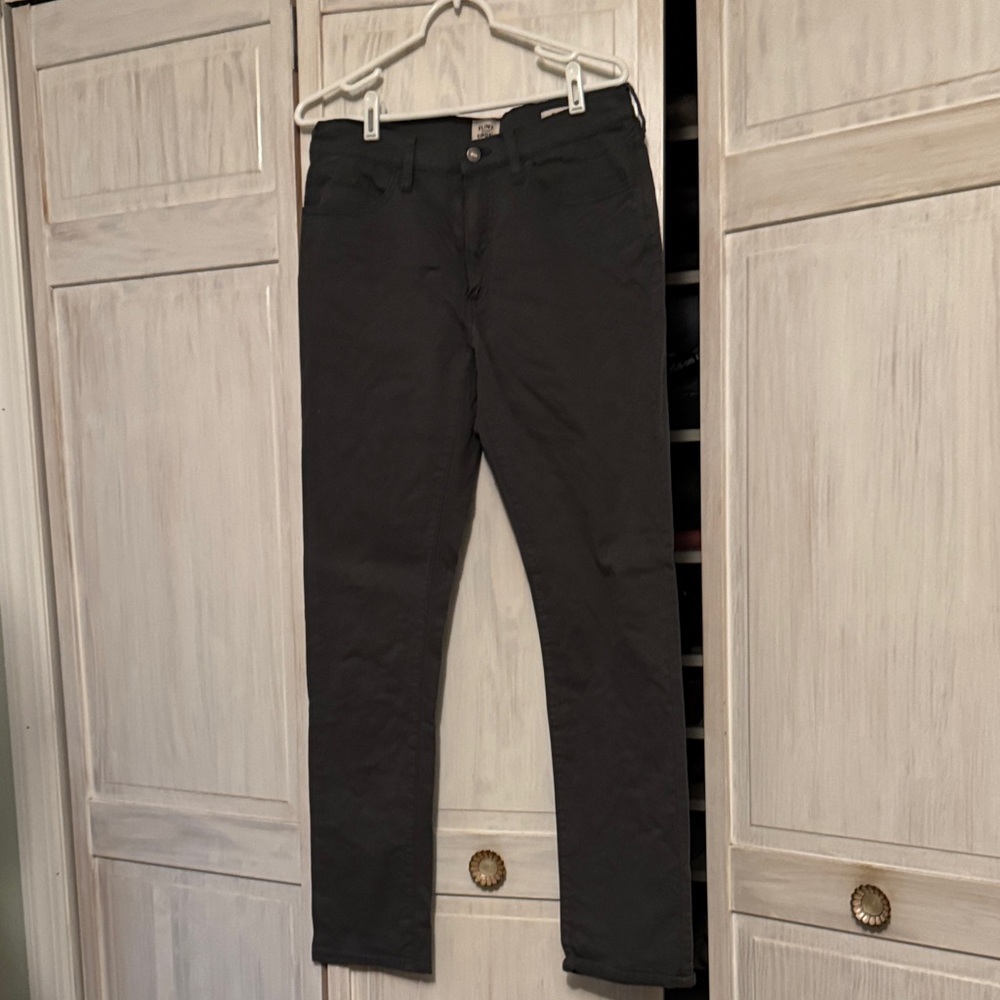 Men's charcoal Chinos